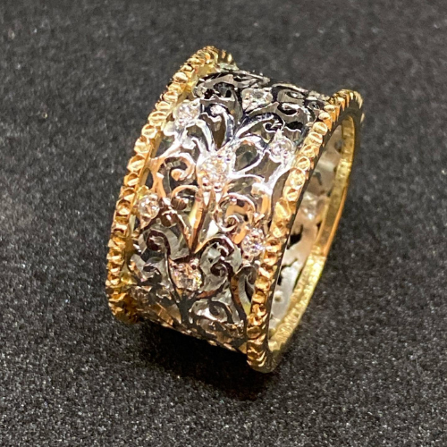 Mika - Vintage Cubic Zirconia Ivy Ring